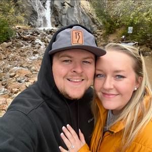 Meet your Posher, Casey